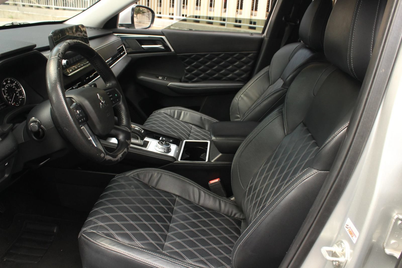 Used 2022 Mitsubishi Outlander SEL FWD image 12