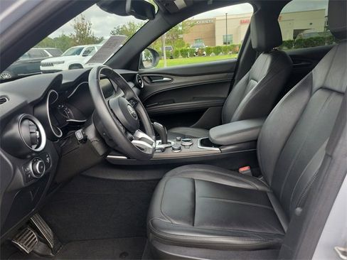 Used 2022 Alfa Romeo Stelvio Ti image 23