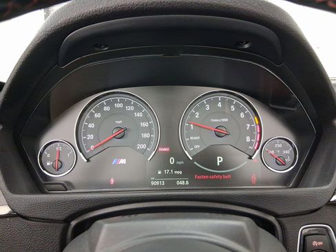 Used 2020 BMW M4 Convertible w/ Executive Package image 15