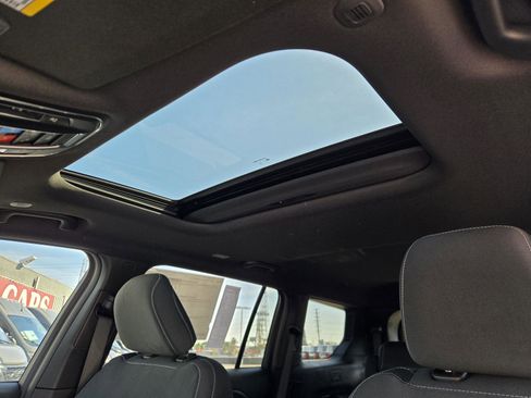 New 2026 Jeep Grand Cherokee L 2WD image 23