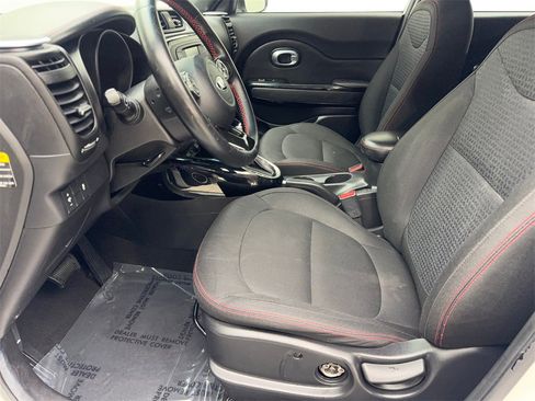 Used 2016 Kia Soul + w/ Soulful Package image 26