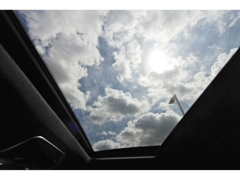 Used 2022 Mercedes-Benz C 300 Sedan image 24