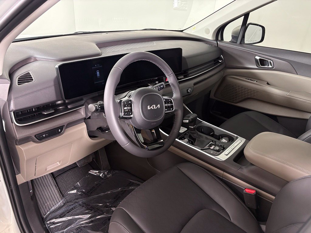 New 2026 Kia Carnival EX FWD image 17