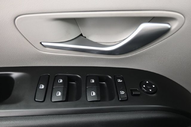 Used 2024 Hyundai Tucson SE FWD image 16