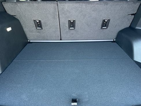 New 2026 GMC Terrain AT4 w/ Technology Package II AWD/4WD image 16