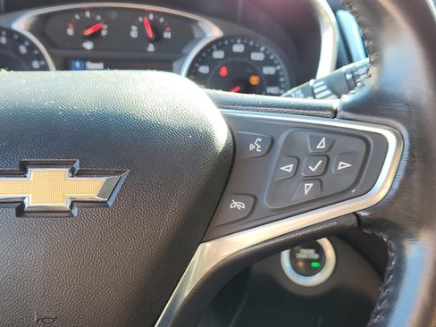 Used 2019 Chevrolet Equinox LT image 18