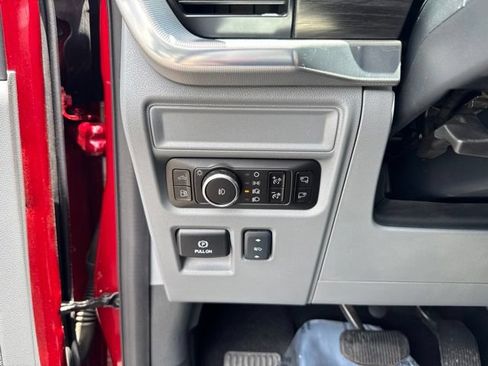 Used 2025 Ford F150 Lariat w/ Equipment Group 501A Mid AWD/4WD image 19