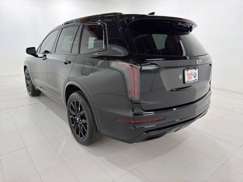 Used 2024 Cadillac XT6 Sport w/ Technology Package AWD/4WD image 3