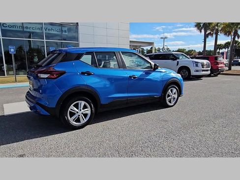 Used 2024 Nissan Kicks S image 34