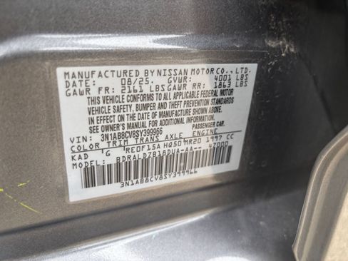 Used 2025 Nissan Sentra SV FWD image 26