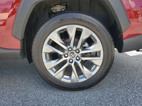 Used 2023 Toyota RAV4 Limited image 12