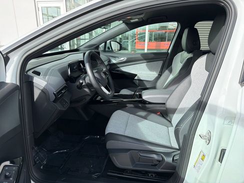 Certified 2023 Volkswagen ID.4 Pro image 11