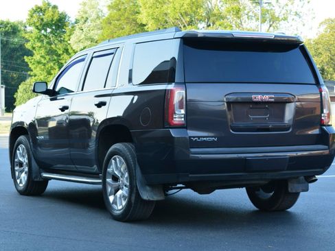 Used 2017 GMC Yukon SLT RWD image 7
