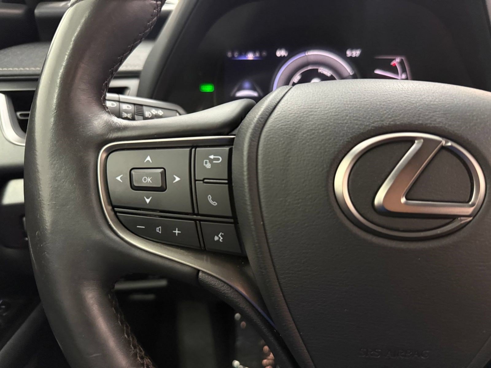 Used 2024 Lexus UX 250h F Sport FWD image 13