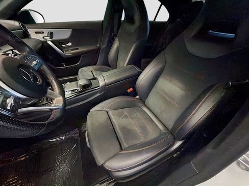 Used 2020 Mercedes-Benz CLA 250 image 11