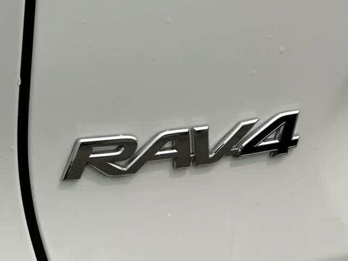 Used 2025 Toyota RAV4 XLE w/ Convenience Package AWD/4WD image 19
