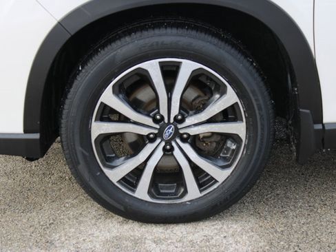 Used 2023 Subaru Forester Limited image 31