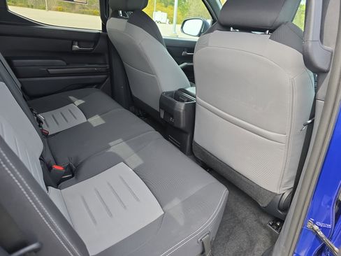 Used 2024 Toyota Tacoma TRD Sport image 11