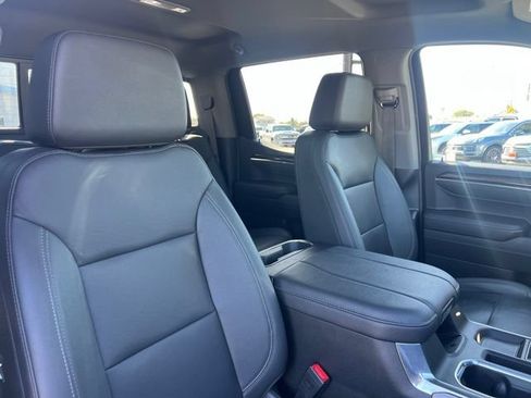 Used 2023 Chevrolet Silverado 1500 RST w/ Convenience Package II AWD/4WD image 30