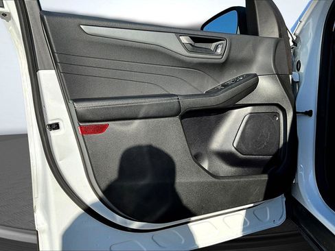 Used 2023 Ford Escape Active image 23