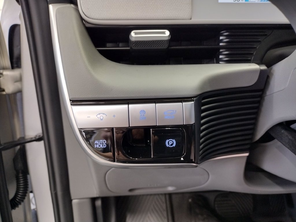 Certified 2024 Hyundai Ioniq 5 SEL AWD/4WD image 23