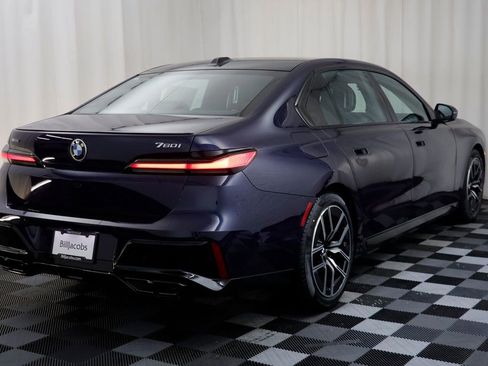 New 2026 BMW 760i xDrive w/ Executive Package image 19