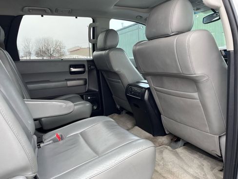 Used 2011 Toyota Sequoia Limited image 14