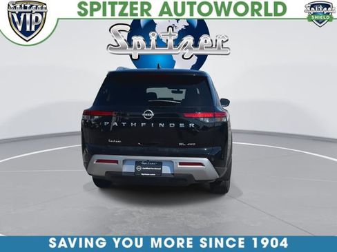 Used 2023 Nissan Pathfinder SL AWD/4WD image 8