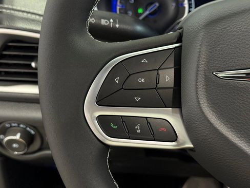 New 2026 Chrysler Pacifica Select image 33