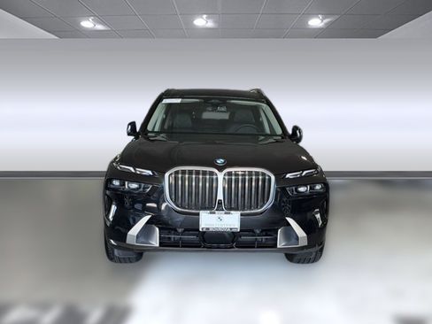Used 2024 BMW X7 xDrive40i w/ Climate Comfort Package AWD/4WD image 5