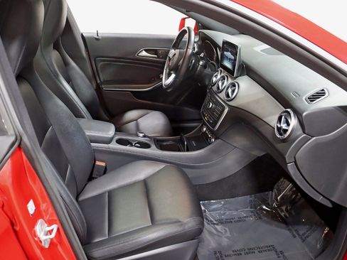 Used 2015 Mercedes-Benz CLA 250 4MATIC image 29