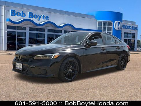 Used 2023 Honda Civic Sport image 1