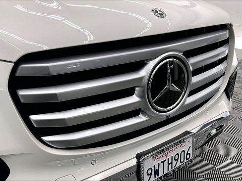 Used 2026 Mercedes-Benz GLS 450 4MATIC image 30