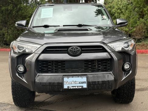 Used 2022 Toyota 4Runner TRD Off-Road Premium image 2