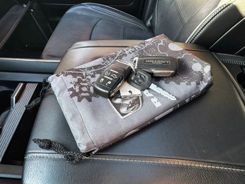 Used 2019 RAM 2500 Limited AWD/4WD image 17