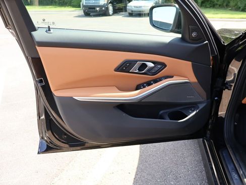 New 2025 BMW 330i xDrive Sedan w/ Premium Package image 29