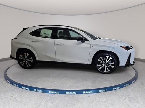 New 2026 Lexus UX 300h AWD image 5