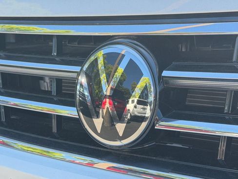 Used 2024 Volkswagen Tiguan SEL R-Line AWD/4WD image 34