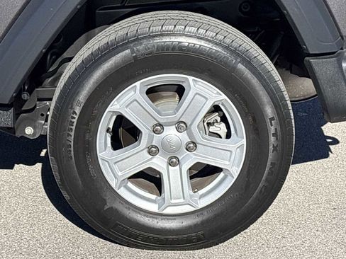 Certified 2020 Jeep Wrangler Sport image 12