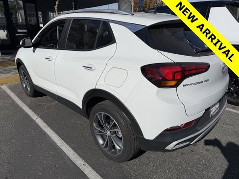 Certified 2023 Buick Encore GX Select image 4