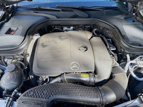 Used 2022 Mercedes-Benz GLC 300 w/ AMG Line image 35