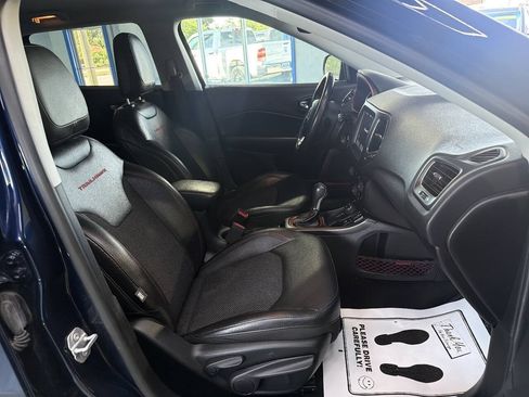 Used 2019 Jeep Compass Trailhawk AWD/4WD image 20