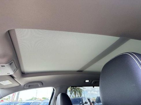 Used 2025 Volkswagen Atlas SE FWD image 20