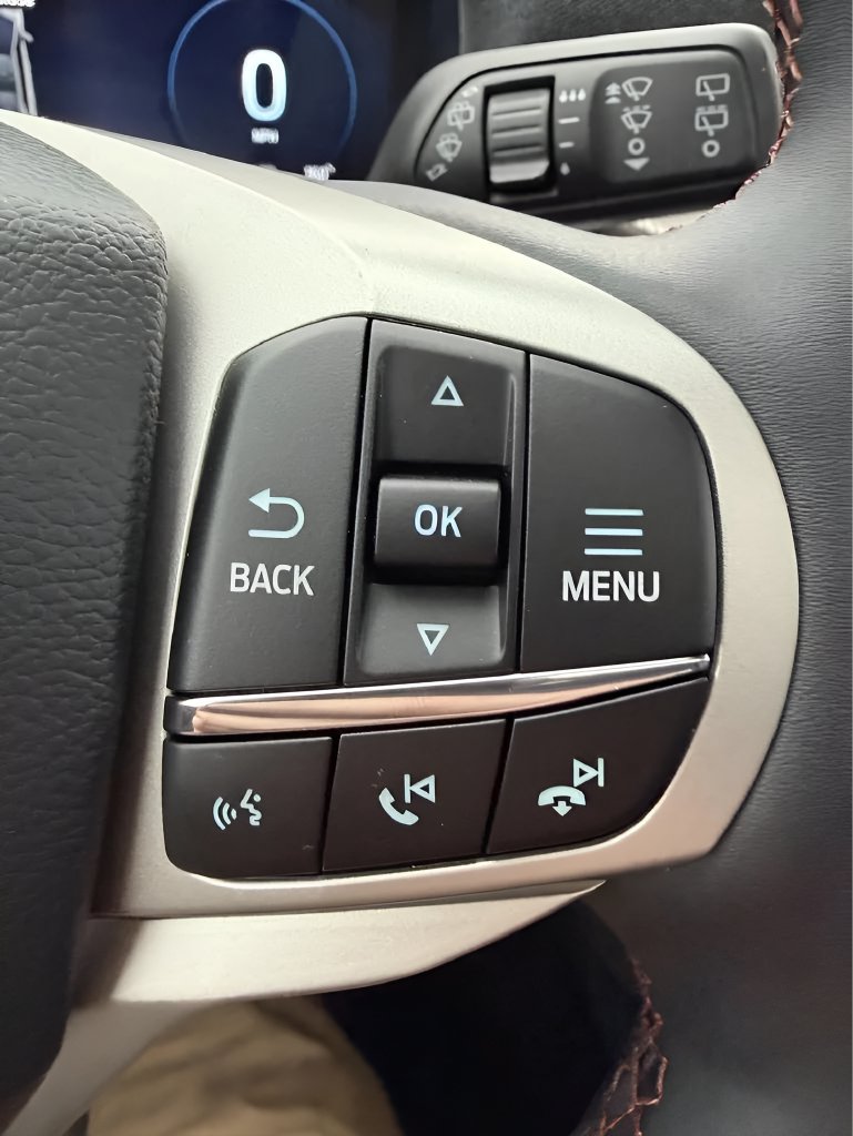New 2026 Ford Explorer Active w/ Active Comfort Package AWD/4WD image 28