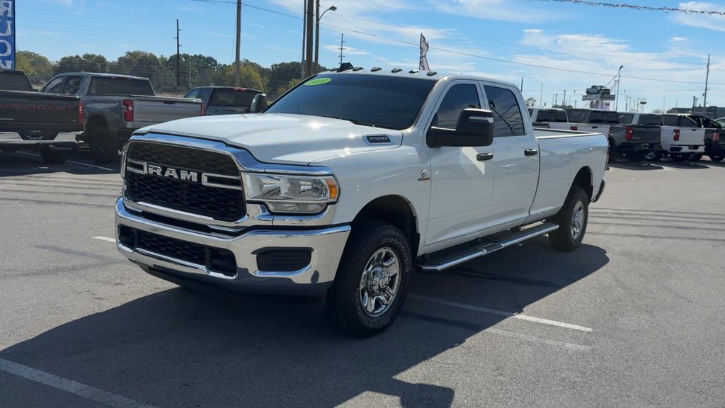 Used 2024 RAM 2500 Tradesman w/ Chrome Appearance Group AWD/4WD image 2
