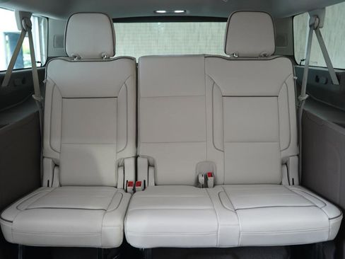 Used 2021 GMC Yukon XL Denali w/ Denali Premium Package AWD/4WD image 37