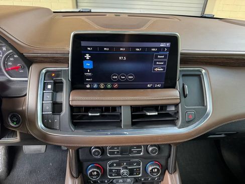 Used 2021 Chevrolet Tahoe High Country AWD/4WD image 18