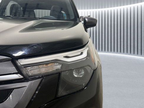 Certified 2025 Subaru Forester Premium image 17