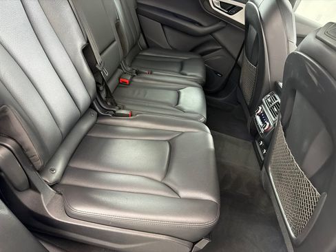 Used 2018 Audi Q7 2.0T Premium Plus AWD/4WD image 19