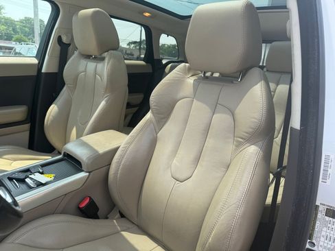 Used 2013 Land Rover Range Rover Evoque Pure Premium image 12